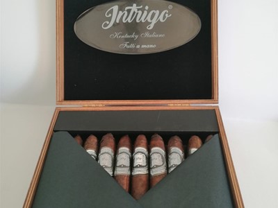 NUOVA CONFEZIONE INTRIGO